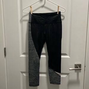 Used VSX Capri Leggings